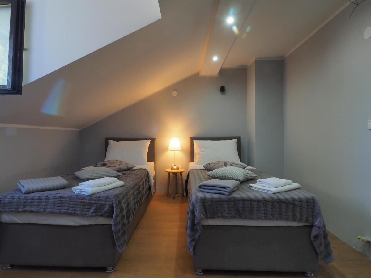 Guest House Sara Latin Ngoại thất bức ảnh