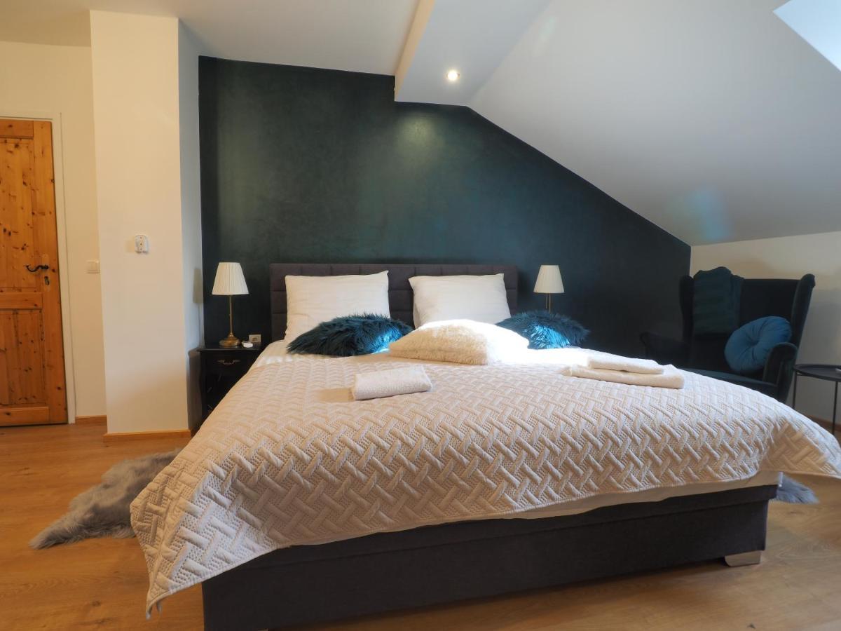Guest House Sara Latin Ngoại thất bức ảnh