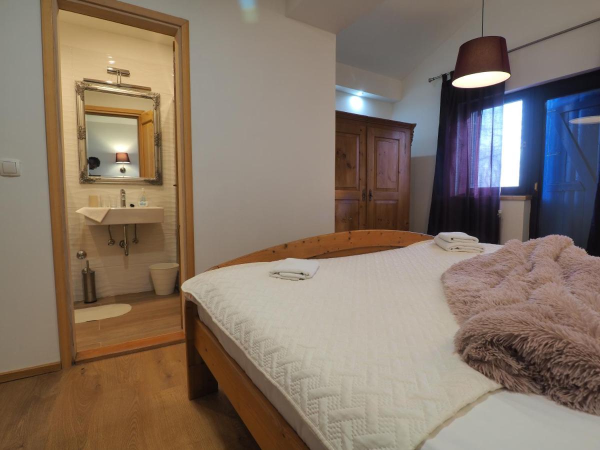 Guest House Sara Latin Ngoại thất bức ảnh