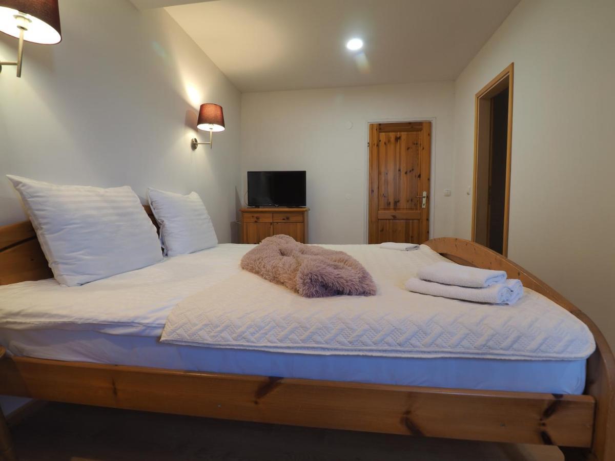 Guest House Sara Latin Ngoại thất bức ảnh