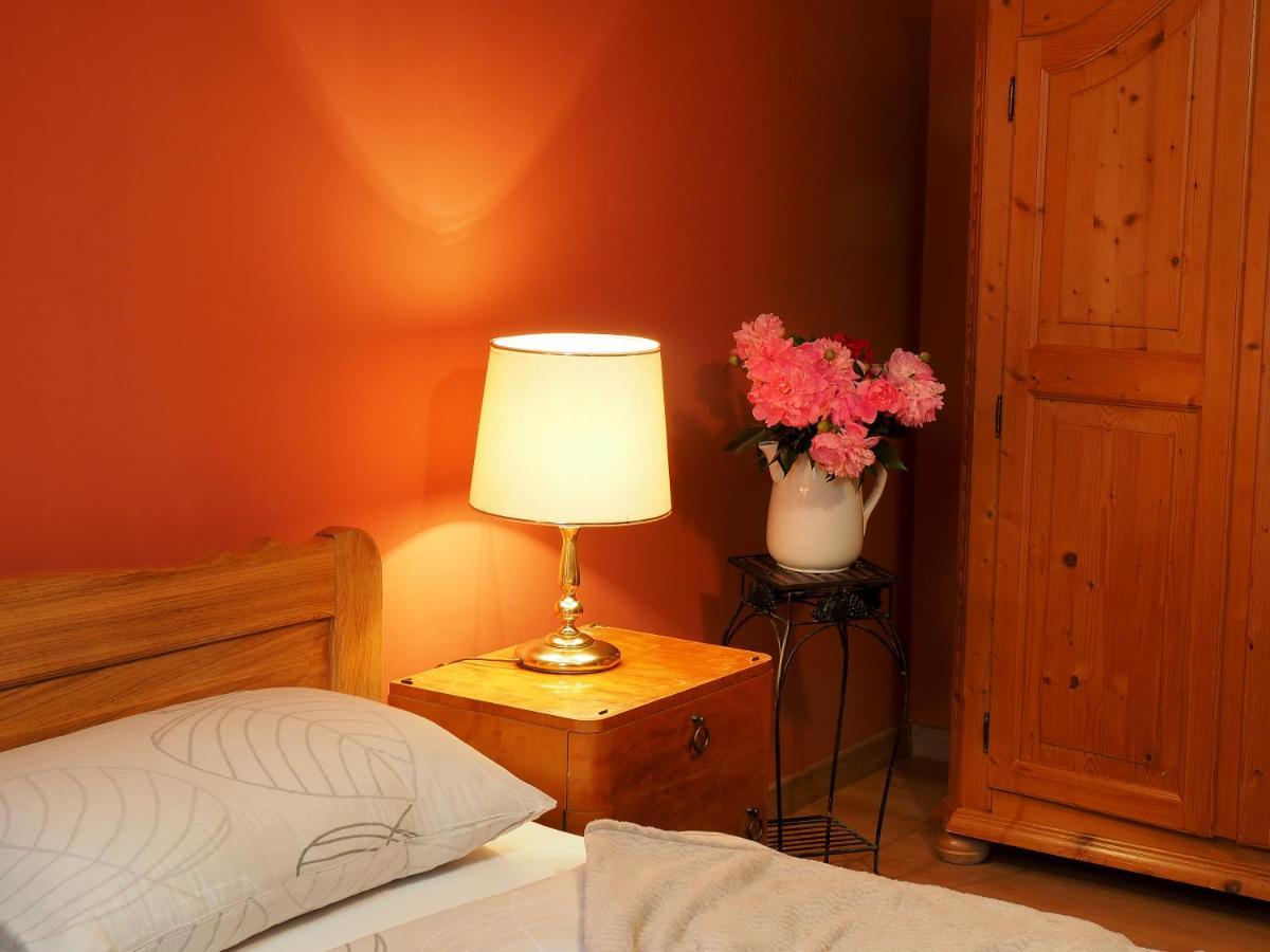 Guest House Sara Latin Ngoại thất bức ảnh