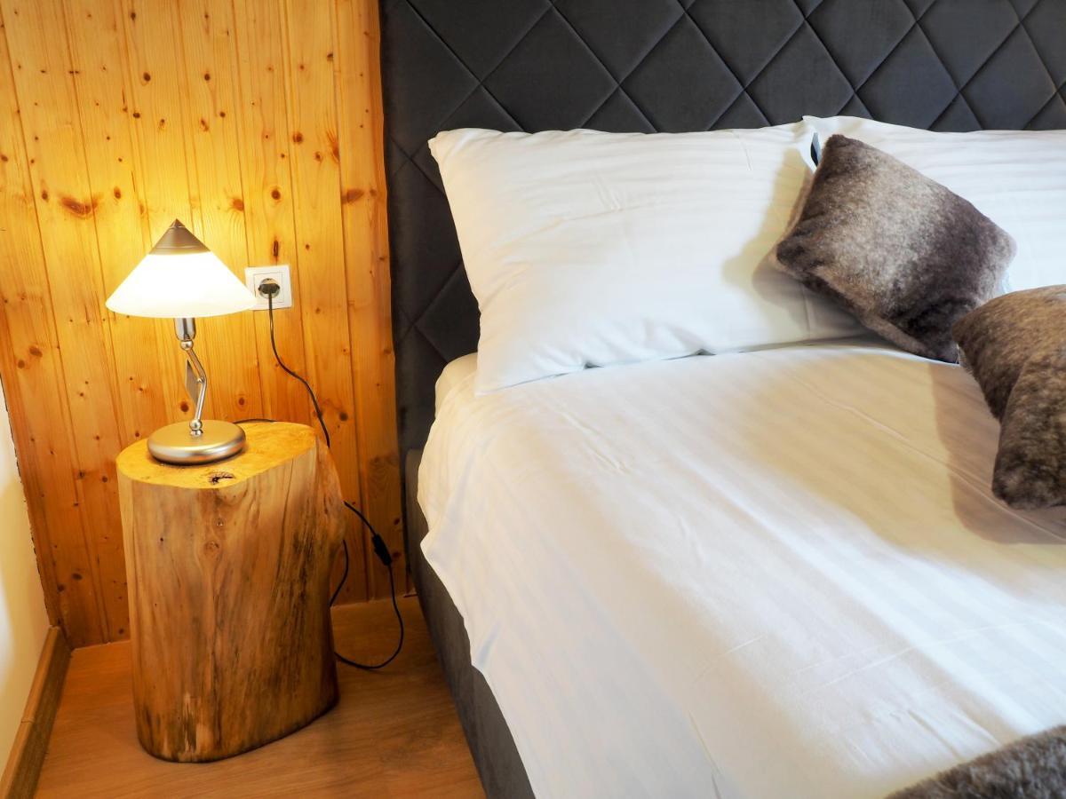 Guest House Sara Latin Ngoại thất bức ảnh